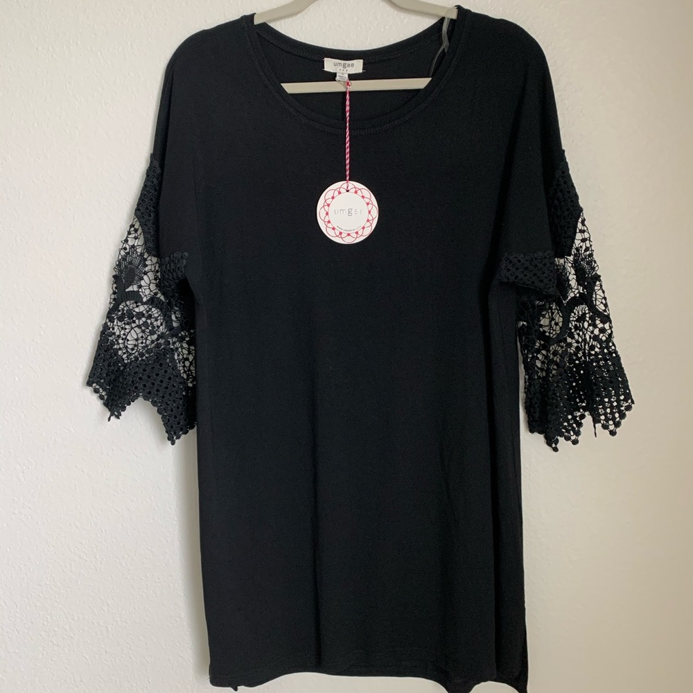 Umgee Black Tunic with Crochet Like Sleeves